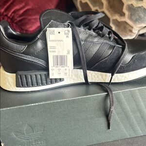 Adidas Men's Black and White Sneakers